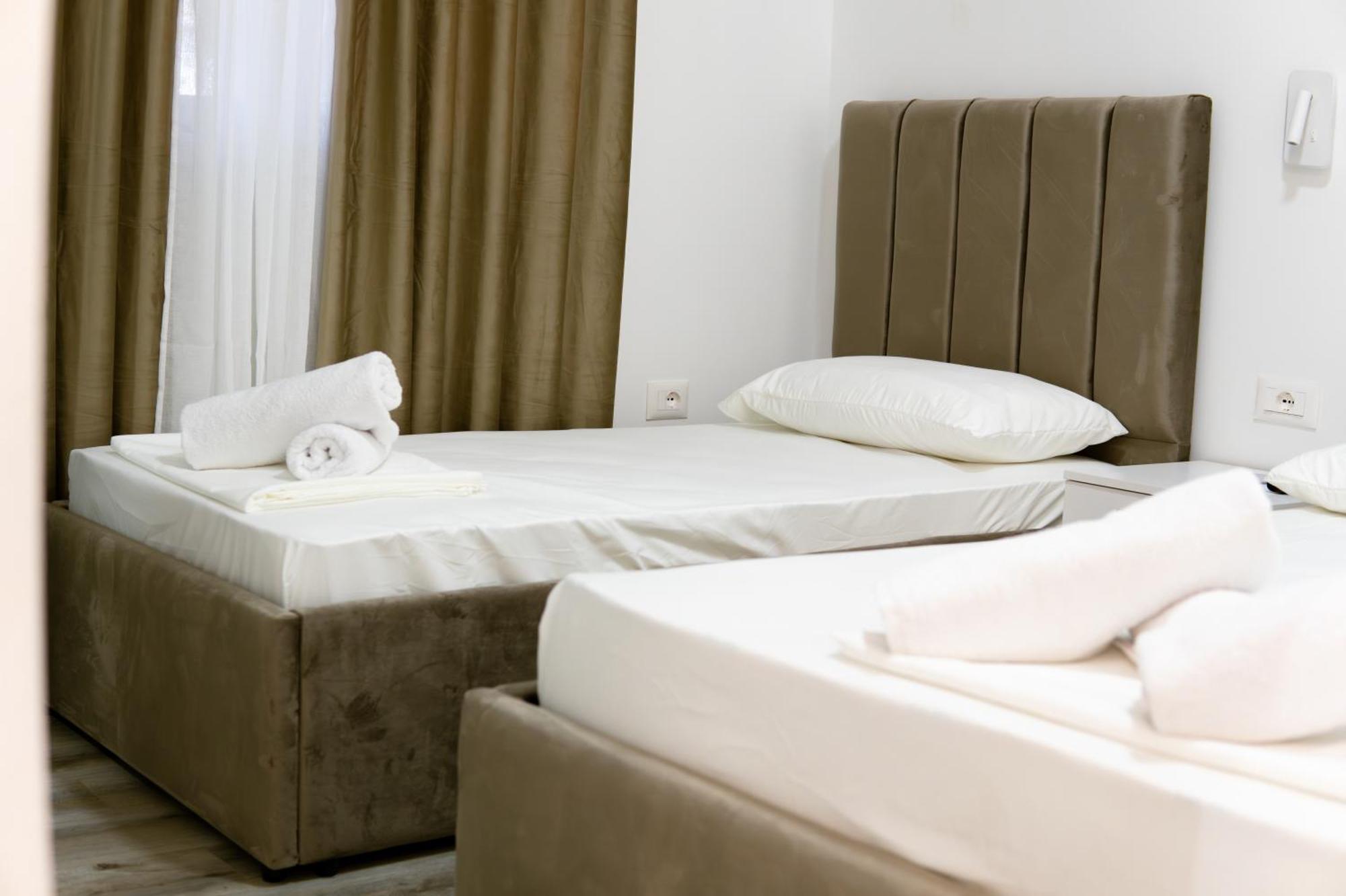 Hotell Center Tepelene