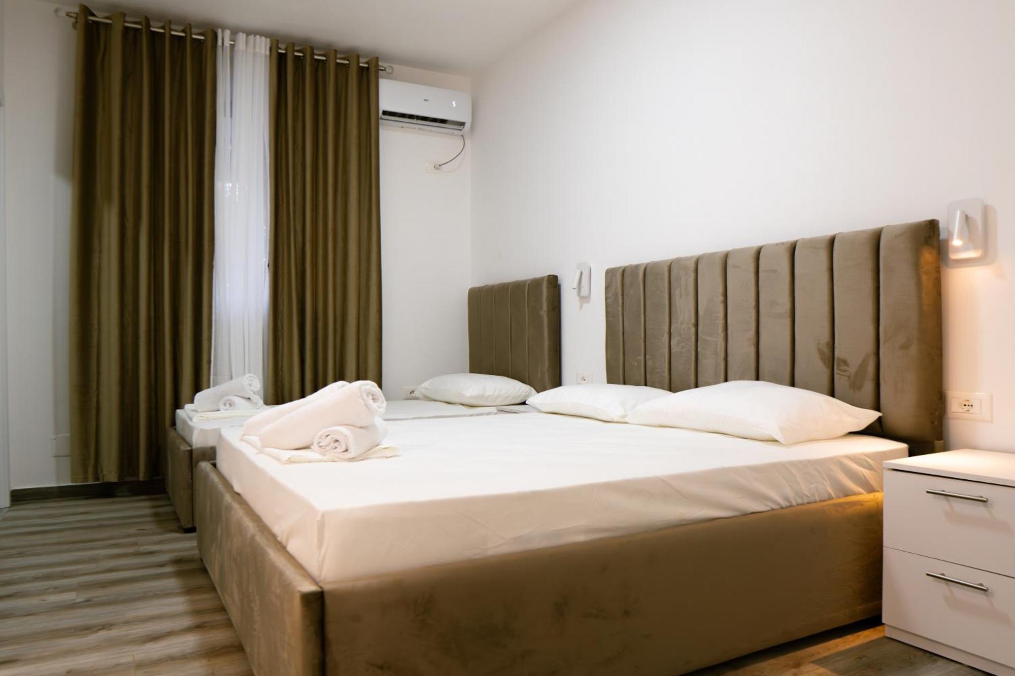 Center Hotell *