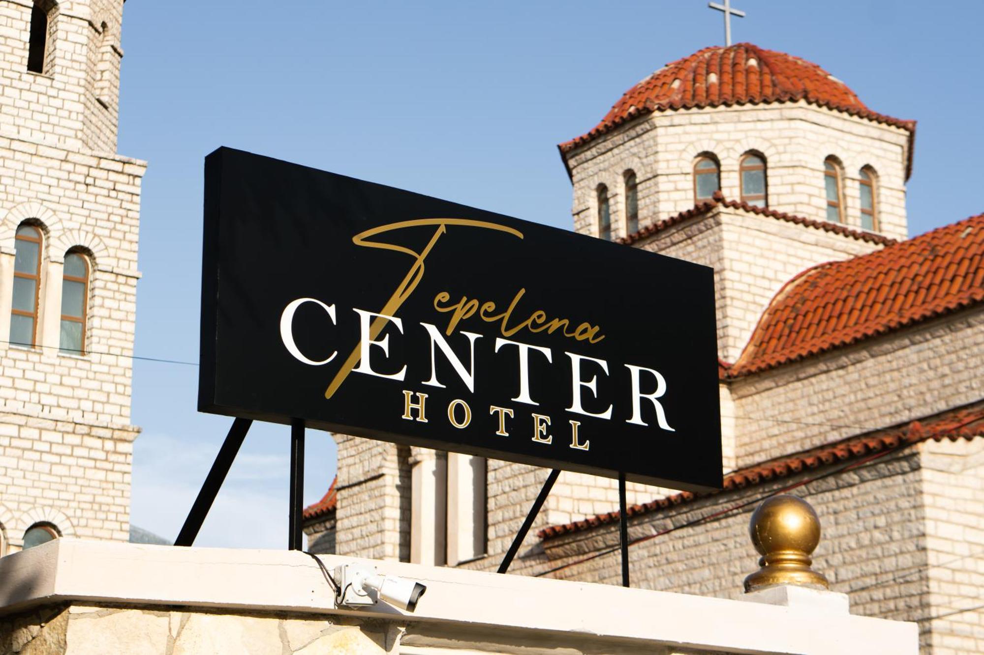 Center *