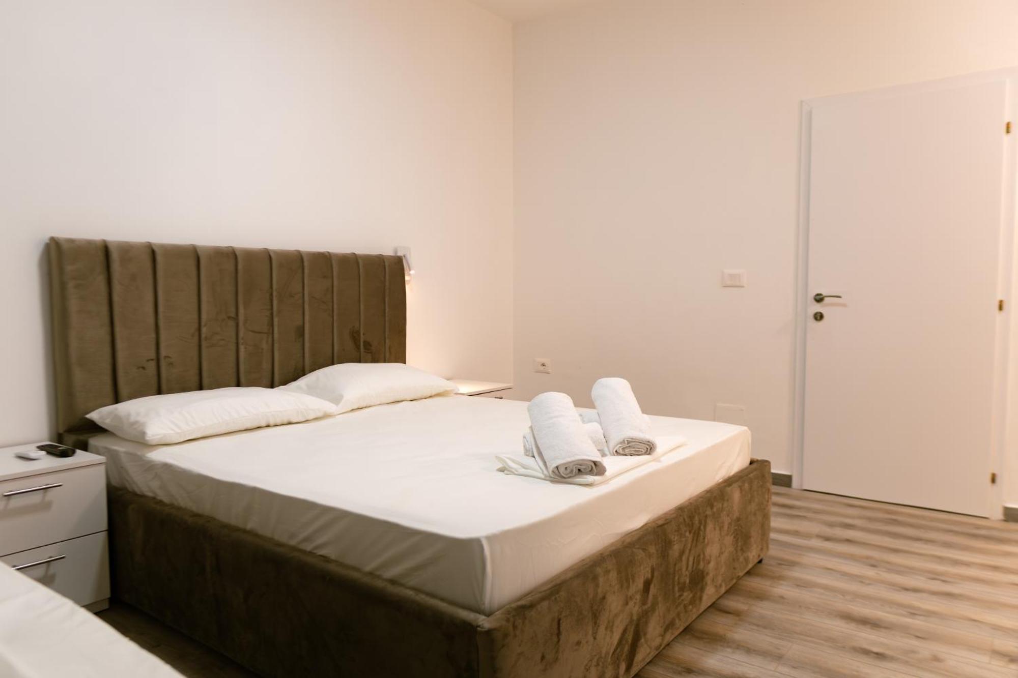 Center Hotell *